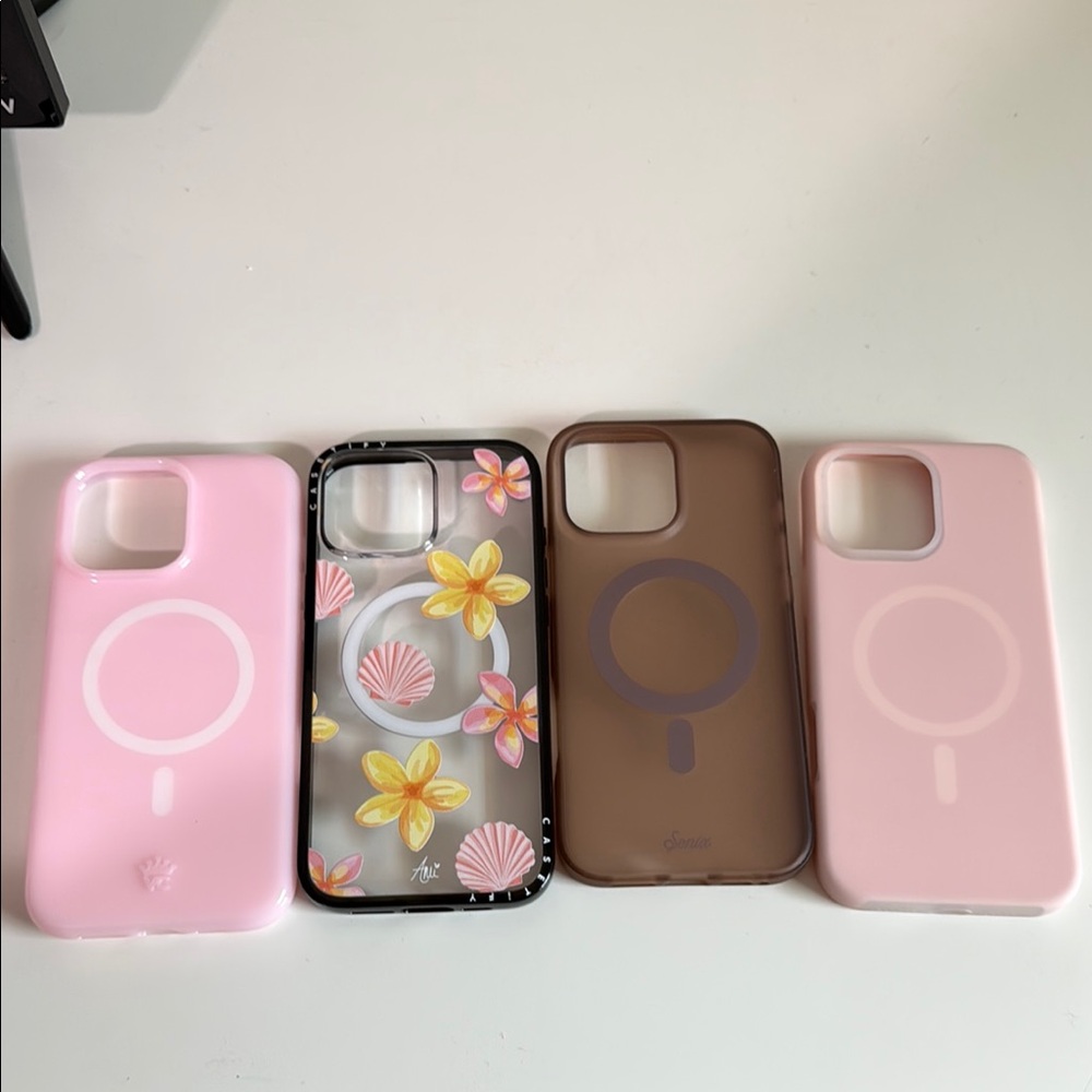 iPhone 16 pro max case bundle
Velvet caviar
Casetify
Sonix